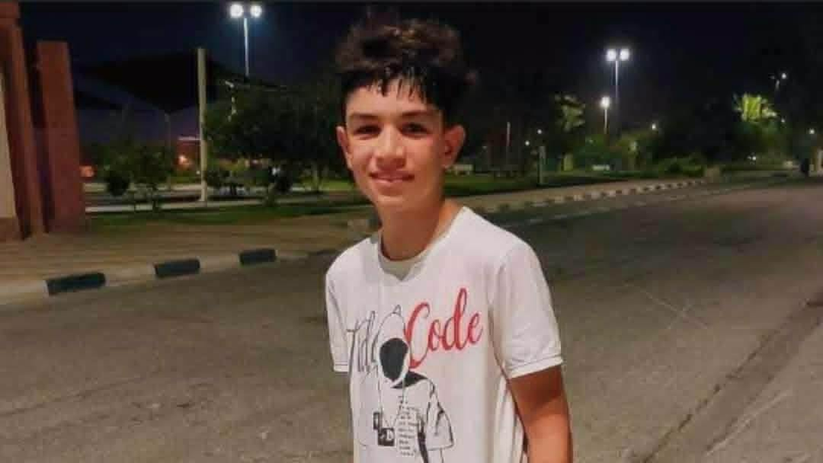 «كانا صديقين وانتهى الخلاف بجريمة.. مقتل كريم عطية في بنا أبو صير والمتهم 16 عامًا».